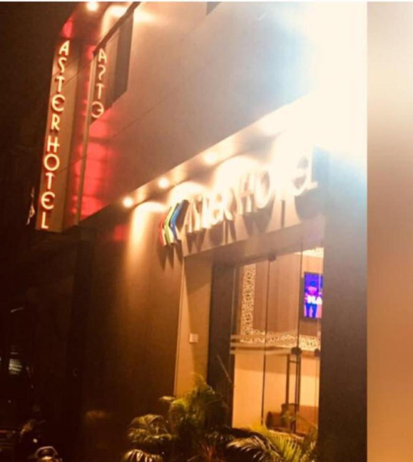 Aster Hotel Near Mumbai Airport Bagian luar foto