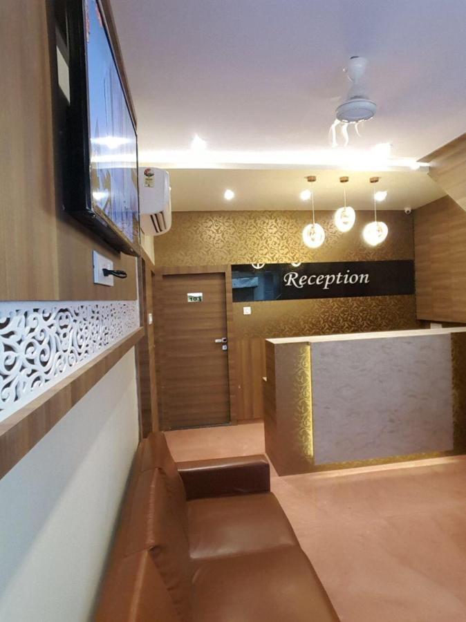 Aster Hotel Near Mumbai Airport Bagian luar foto
